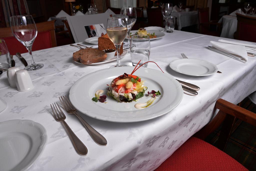 Hotel Cafe Restaurant De Gouden Karper Hummelo ภายนอก รูปภาพ