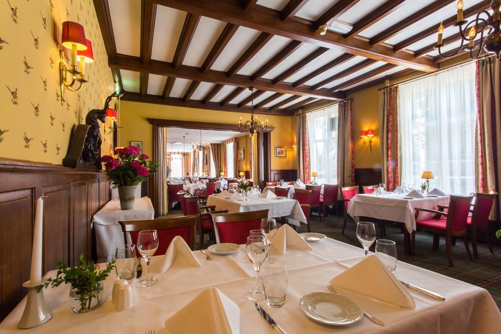 Hotel Cafe Restaurant De Gouden Karper Hummelo ภายนอก รูปภาพ