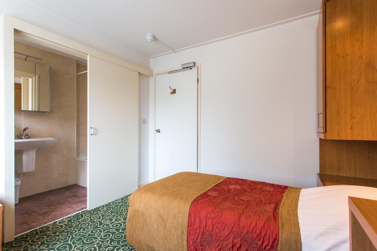 Hotel Cafe Restaurant De Gouden Karper Hummelo ภายนอก รูปภาพ